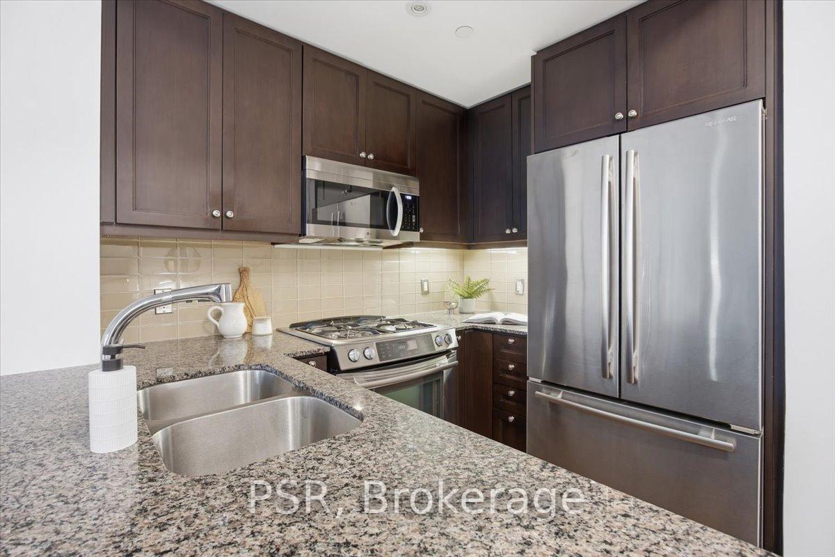 11 Bronte Road  #422