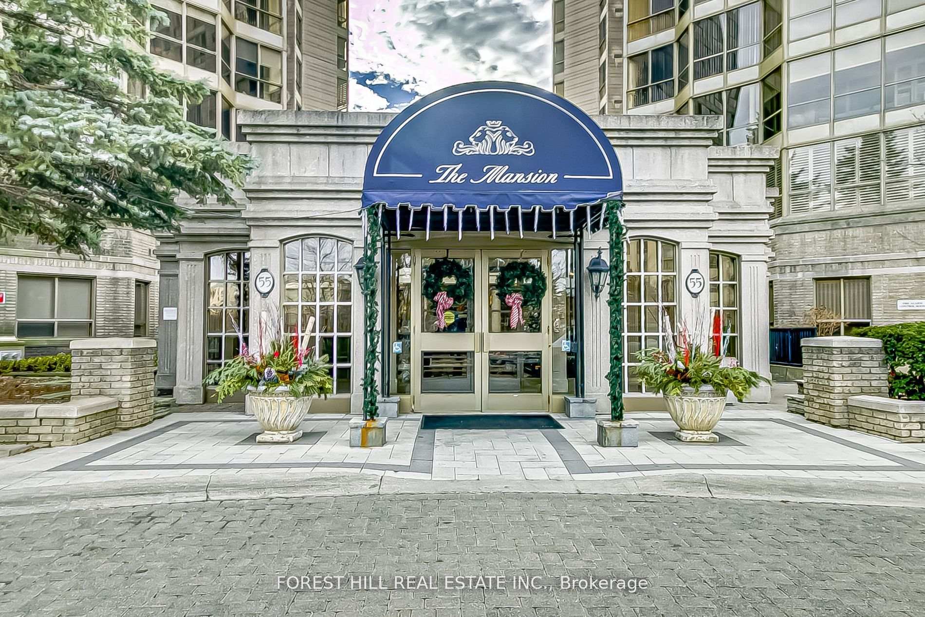 55 Kingsbridge Garden Circle  PH7