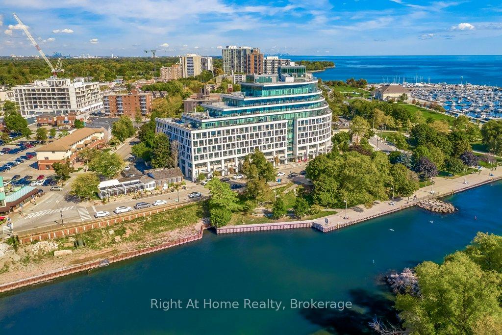 11 Bronte Road  #201