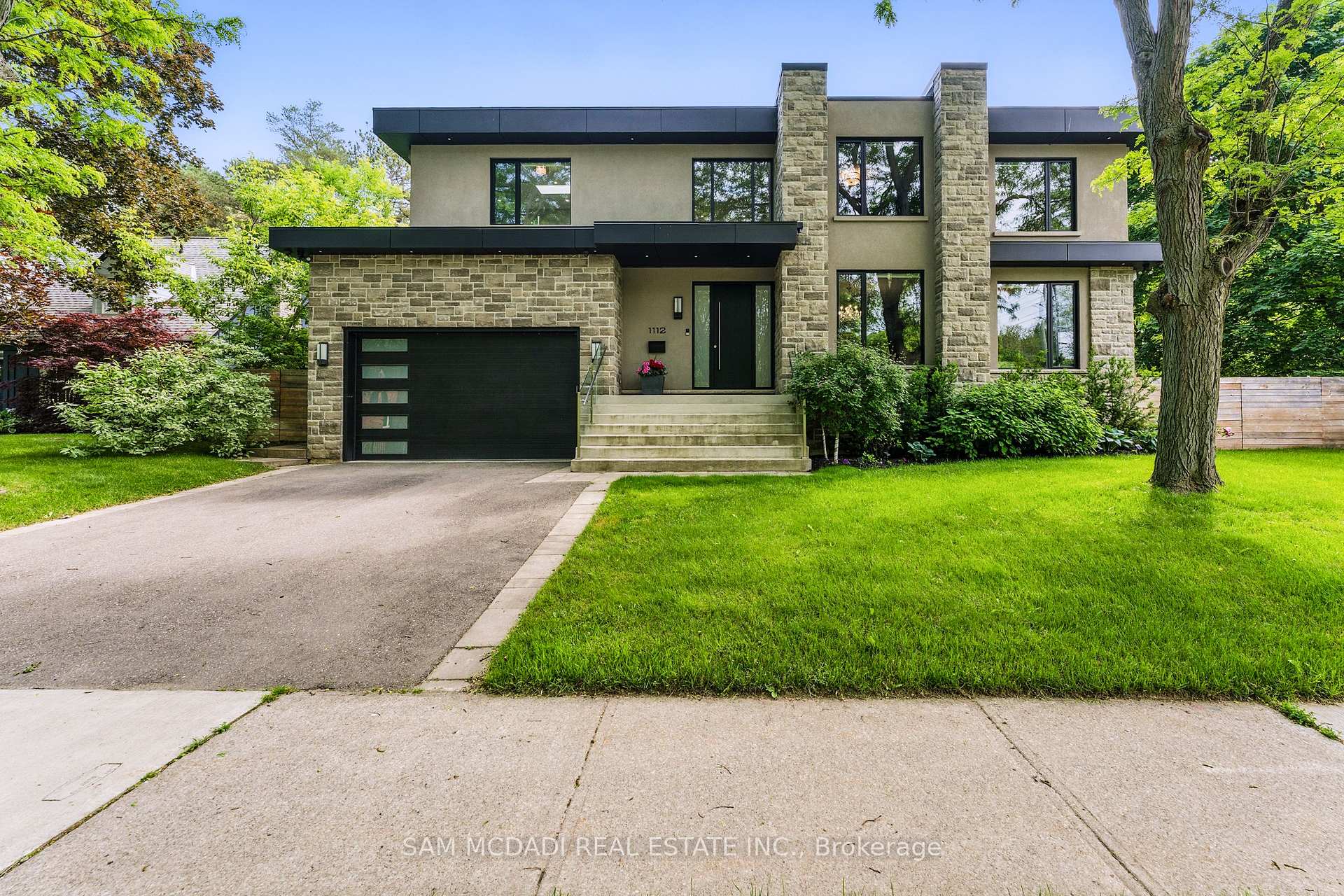 1112 Caldwell Avenue 