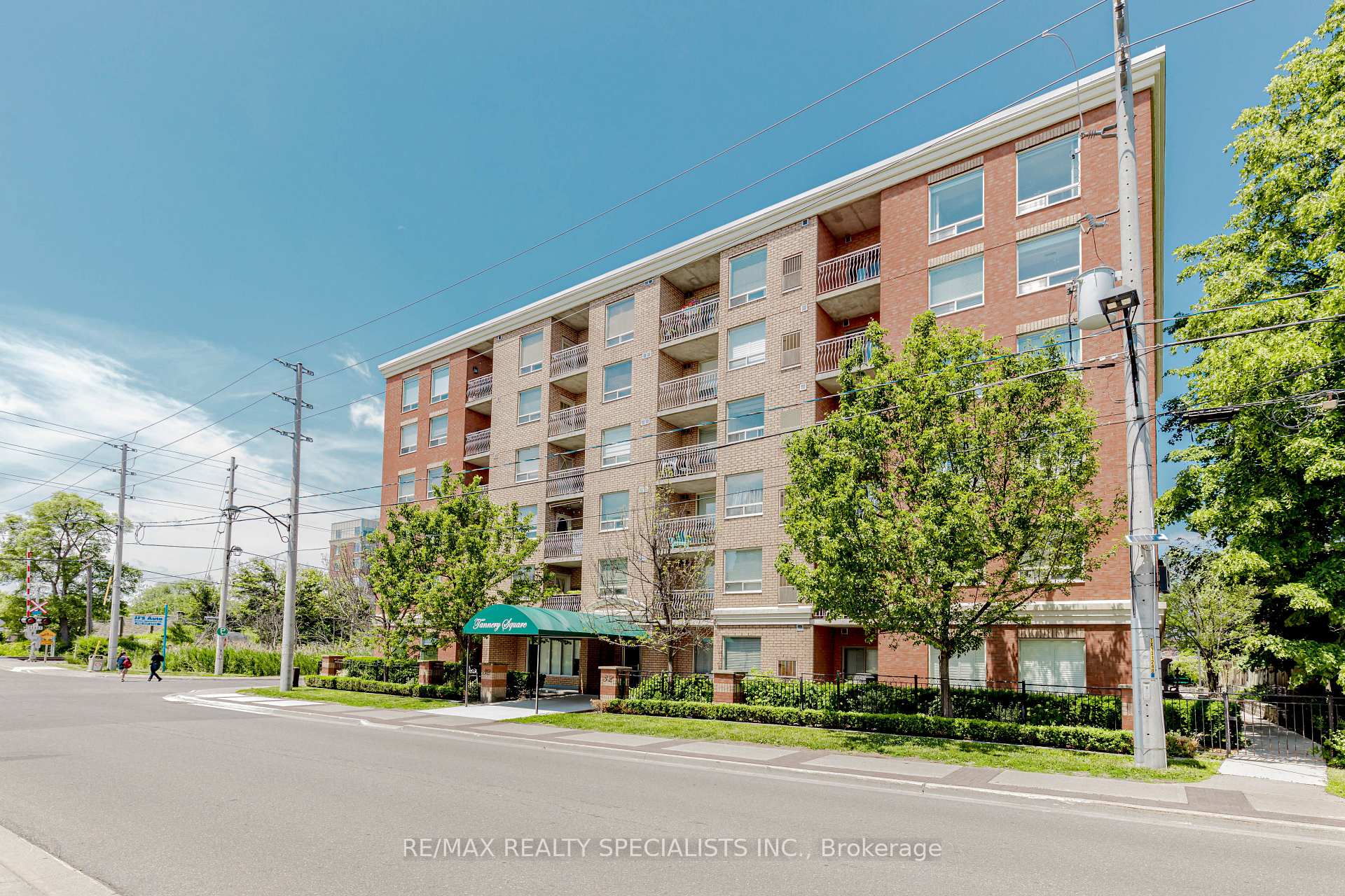 32 Tannery Street  #401