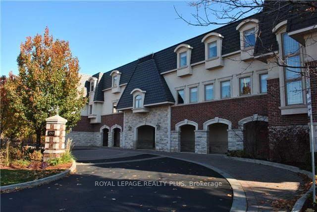 390 Upper Middle Road E #305