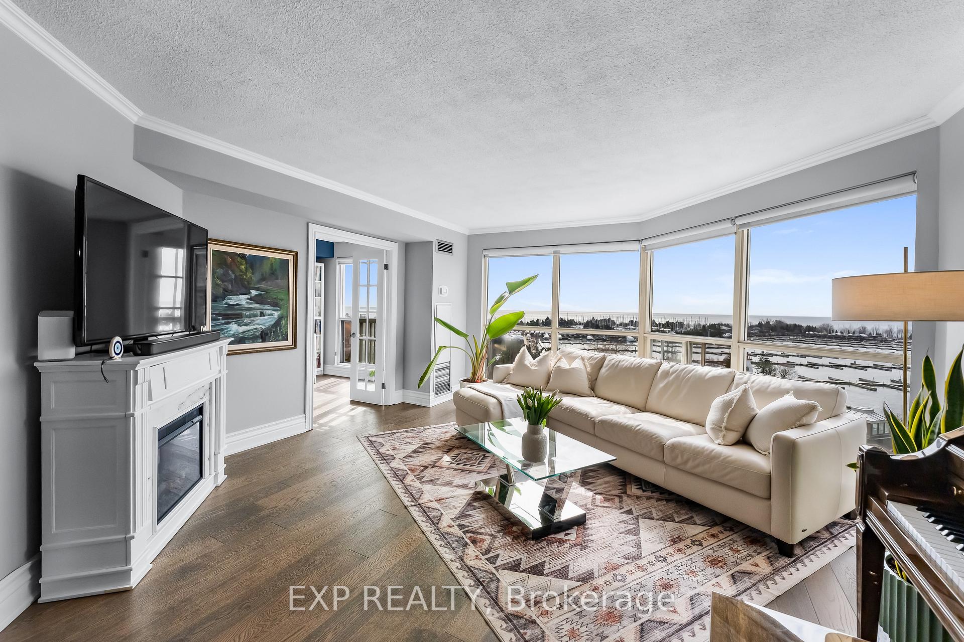 2261 Lake Shore Boulevard W #918