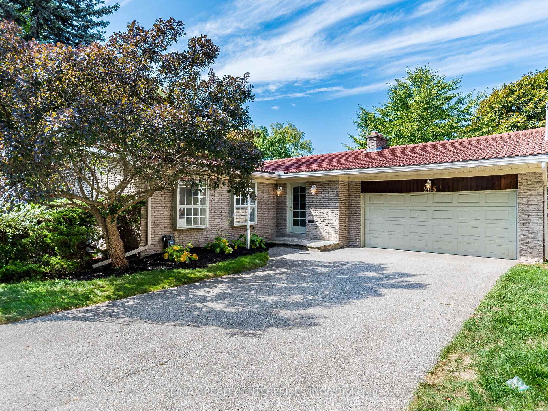 285 Pinetree Way 