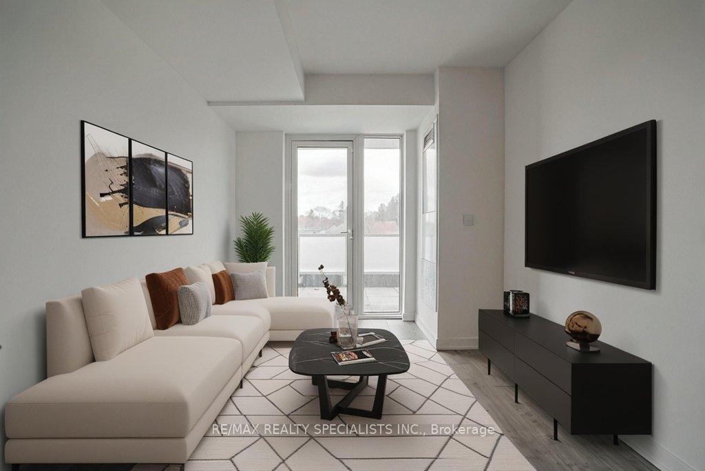 215 Lakeshore Road W #207