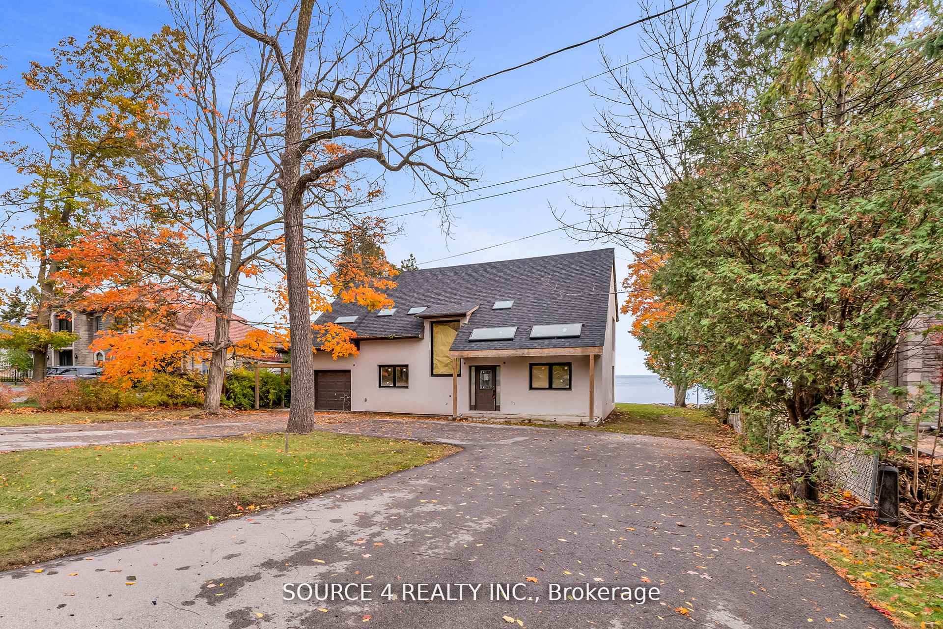 1376 Lakeshore Road W