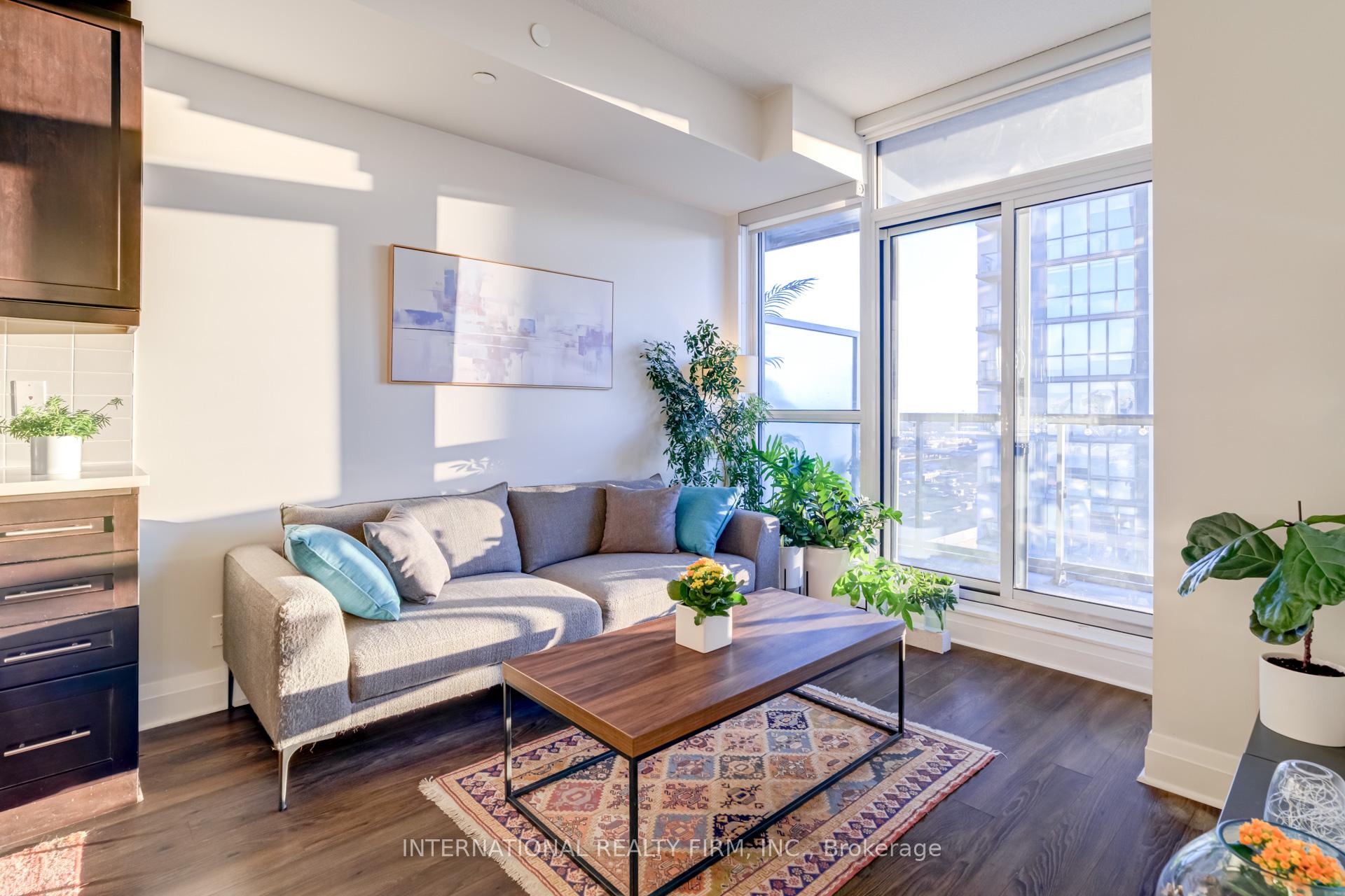 17 Zorra Street  #1111