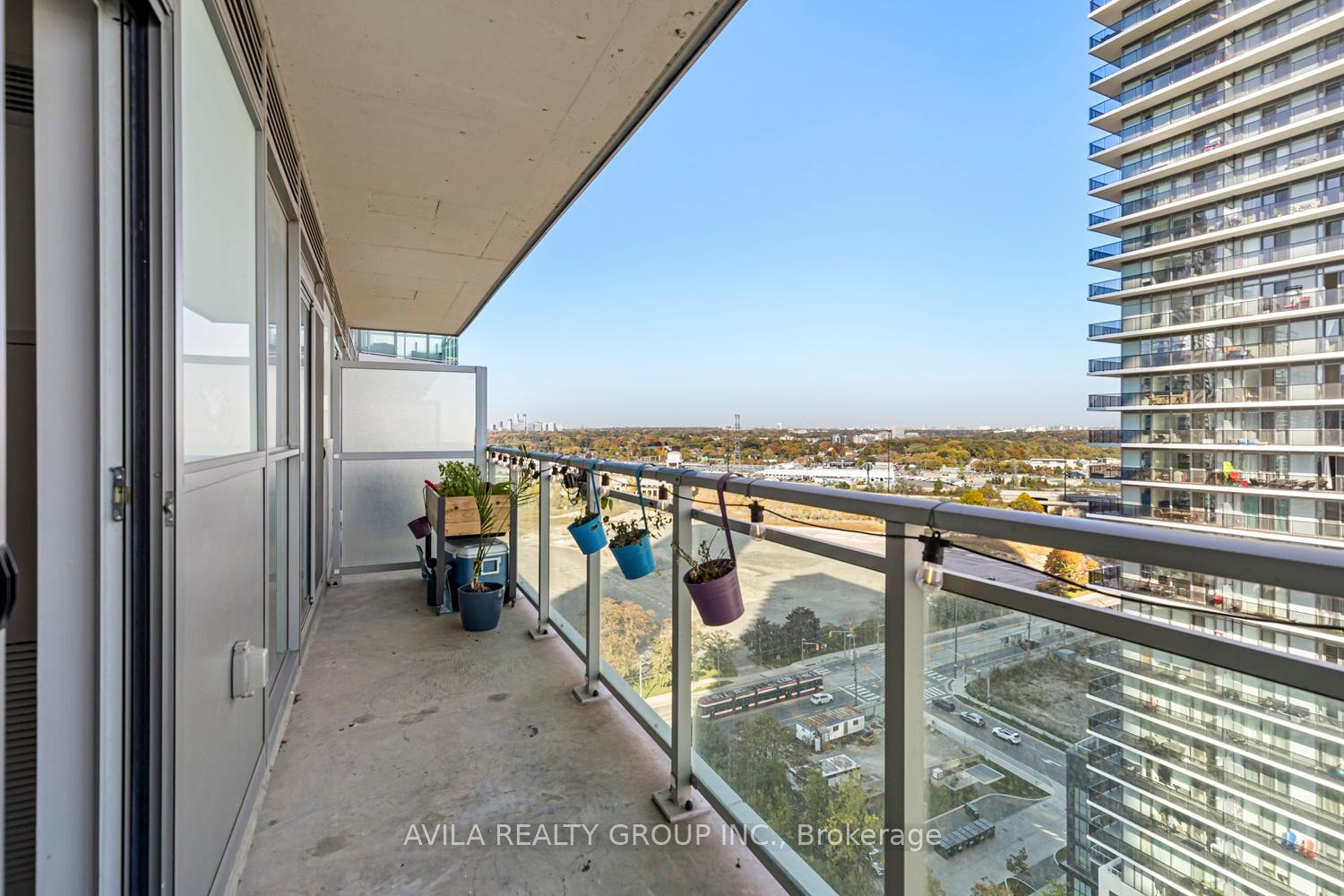 33 Shore Breeze Drive S #1707