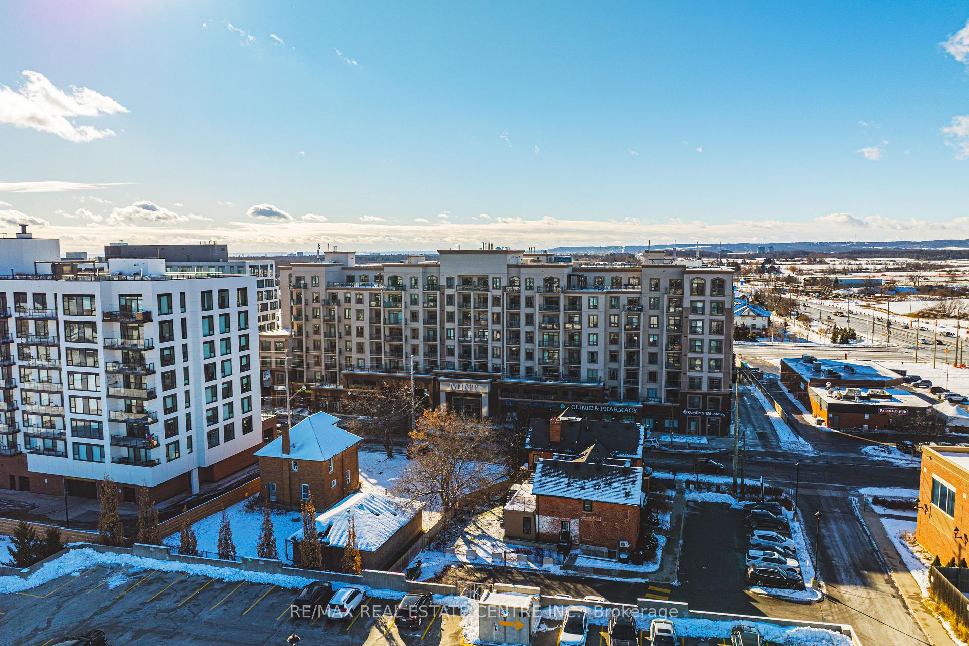 2486 Old Bronte Road  #706
