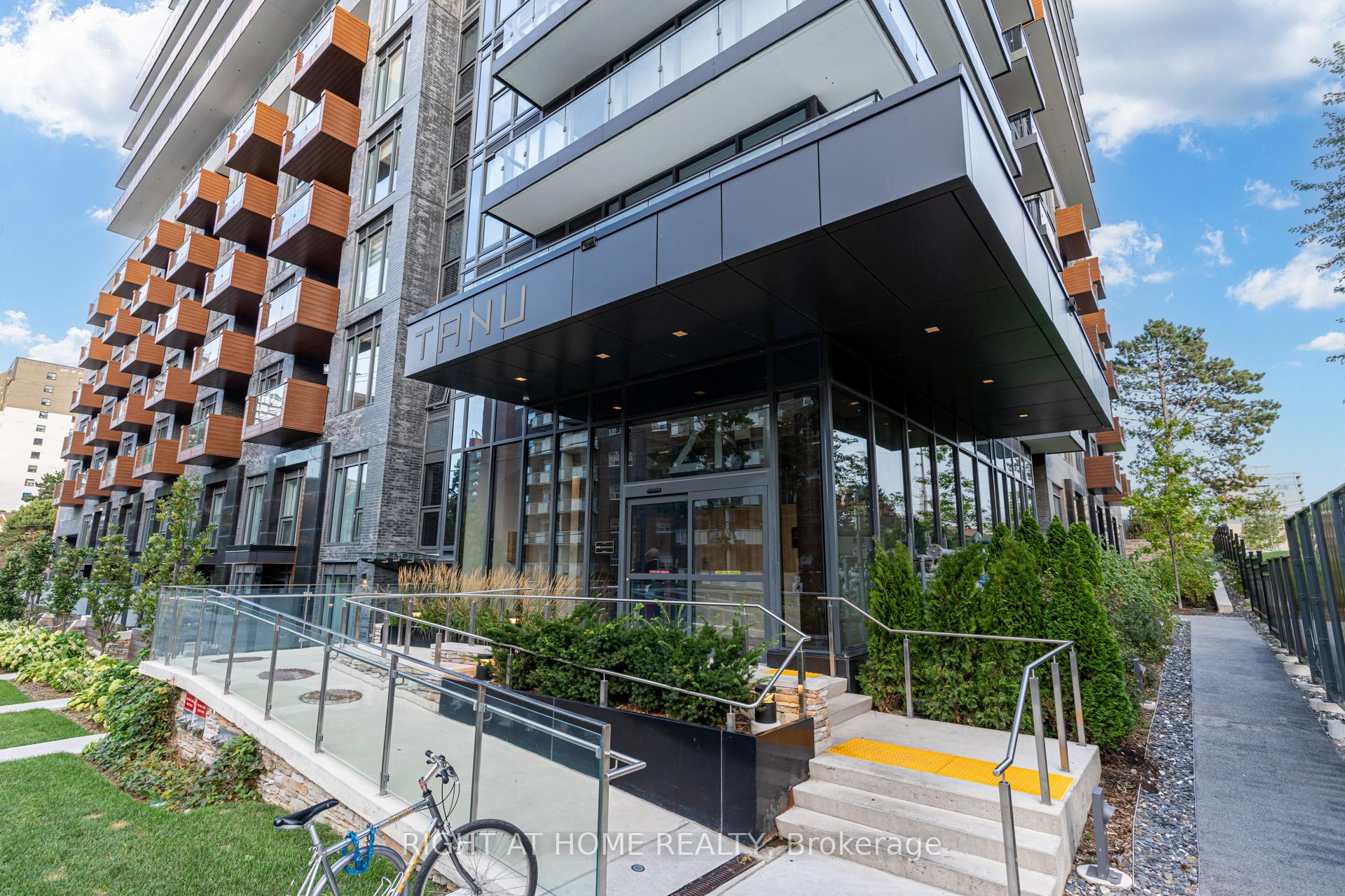 21 Park Street E #506