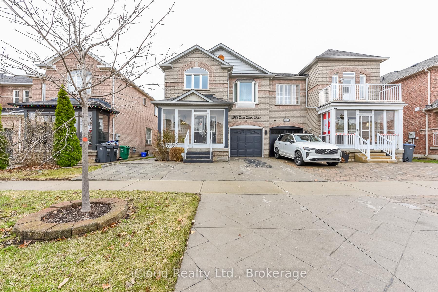 5922 Delle Donne Drive 