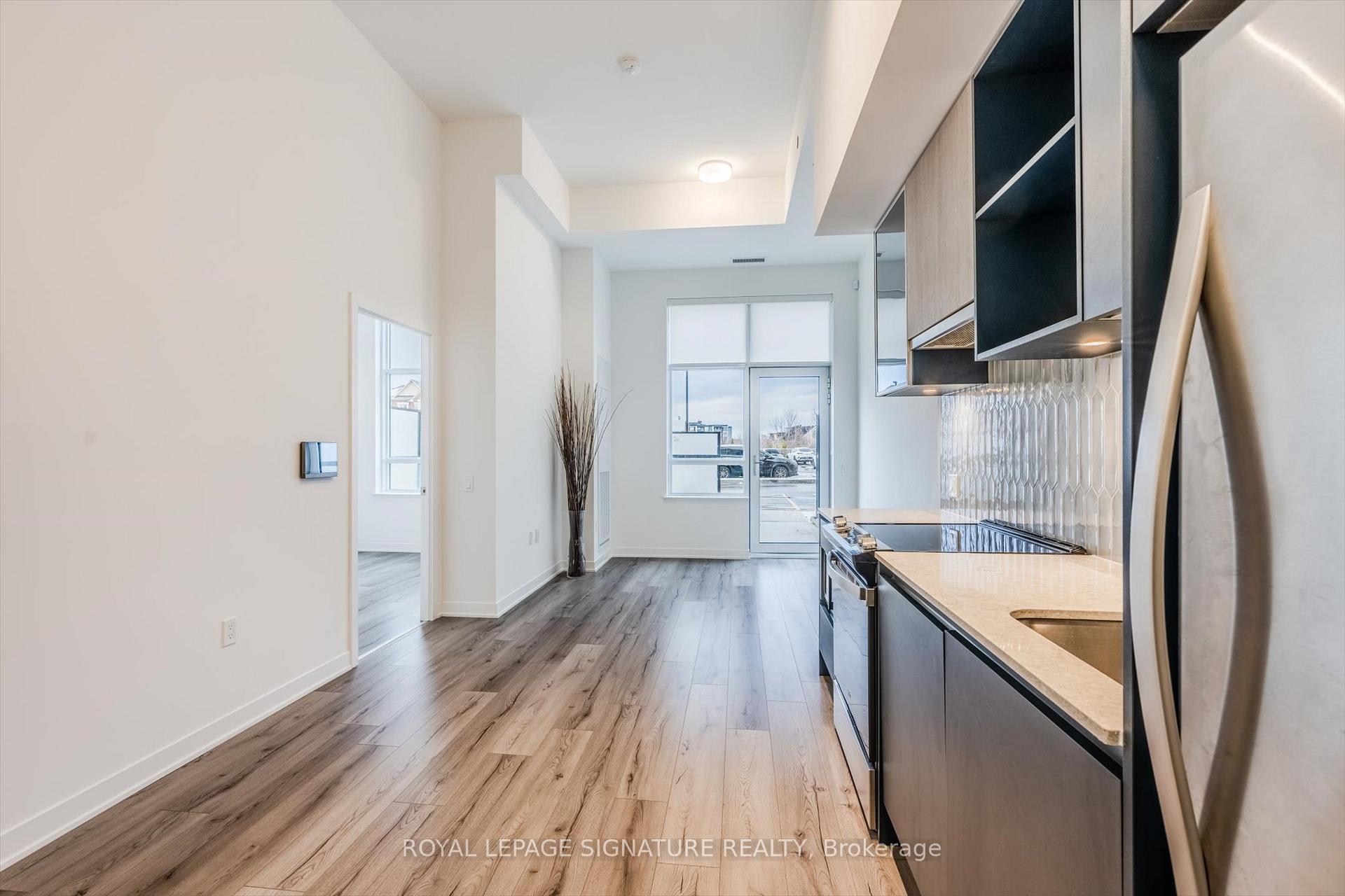 395 Dundas Street W #132