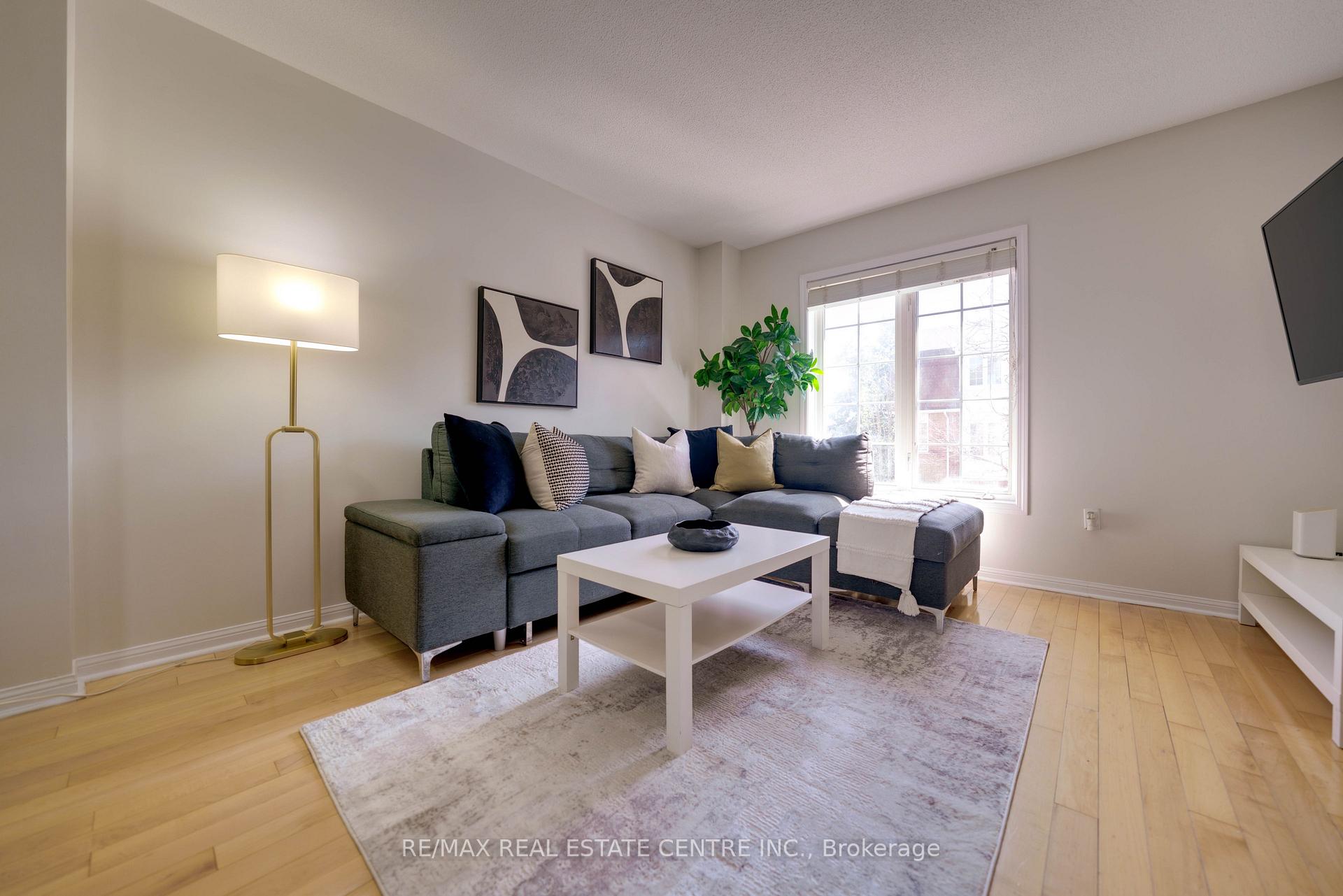 1525 South Parade Court  #18