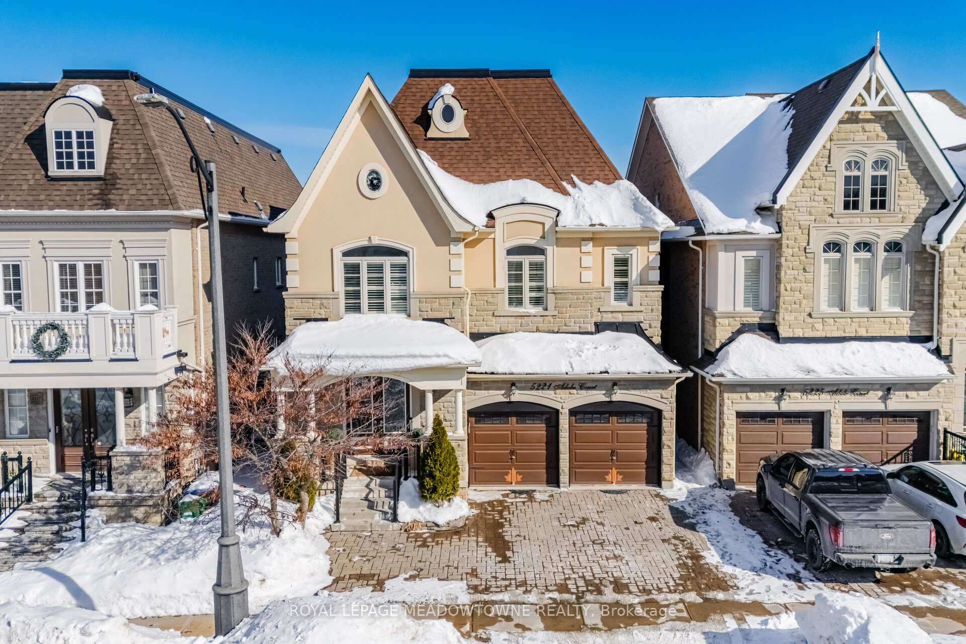5221 Adobe Court 