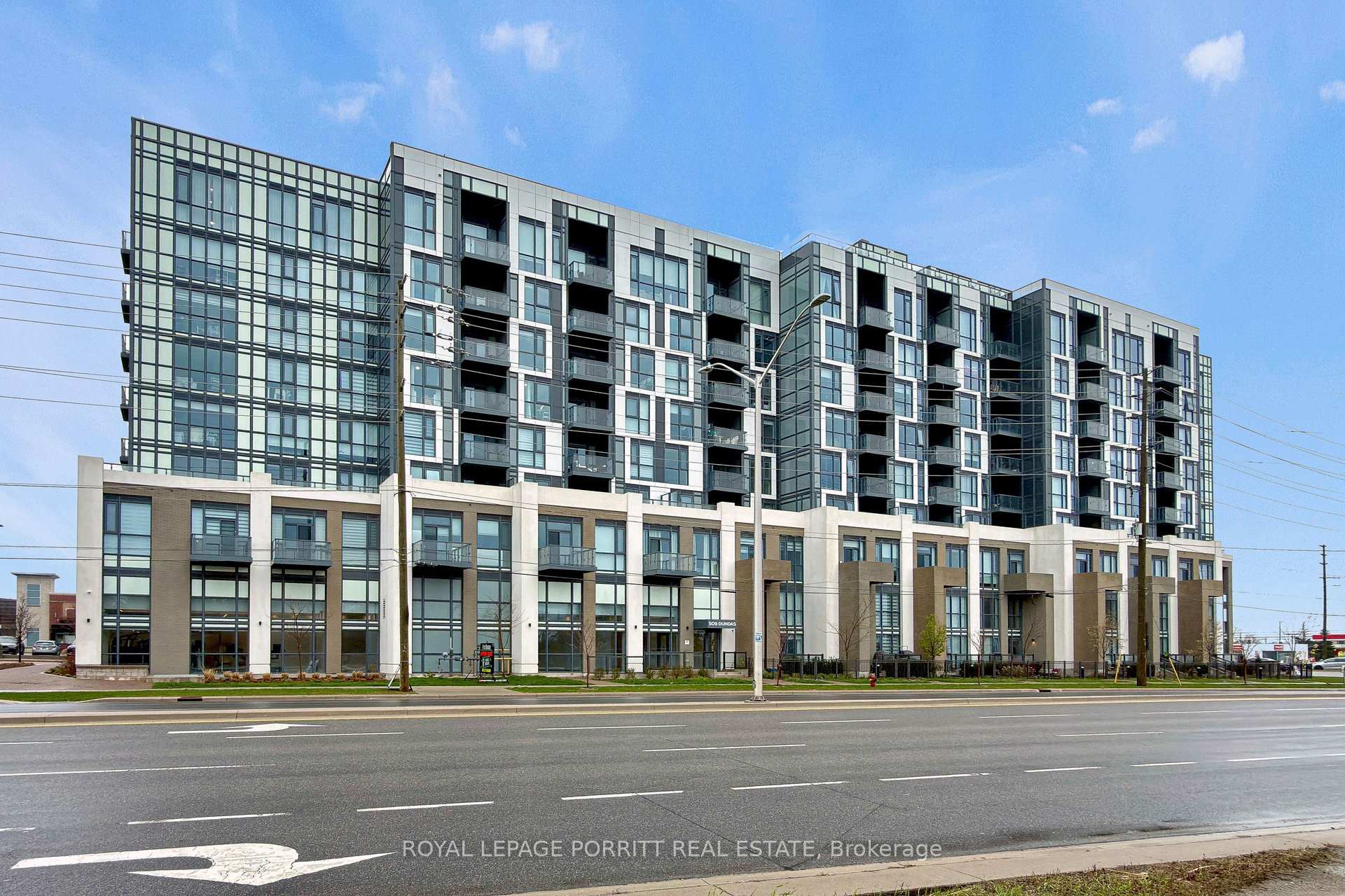 509 Dundas Street W #604