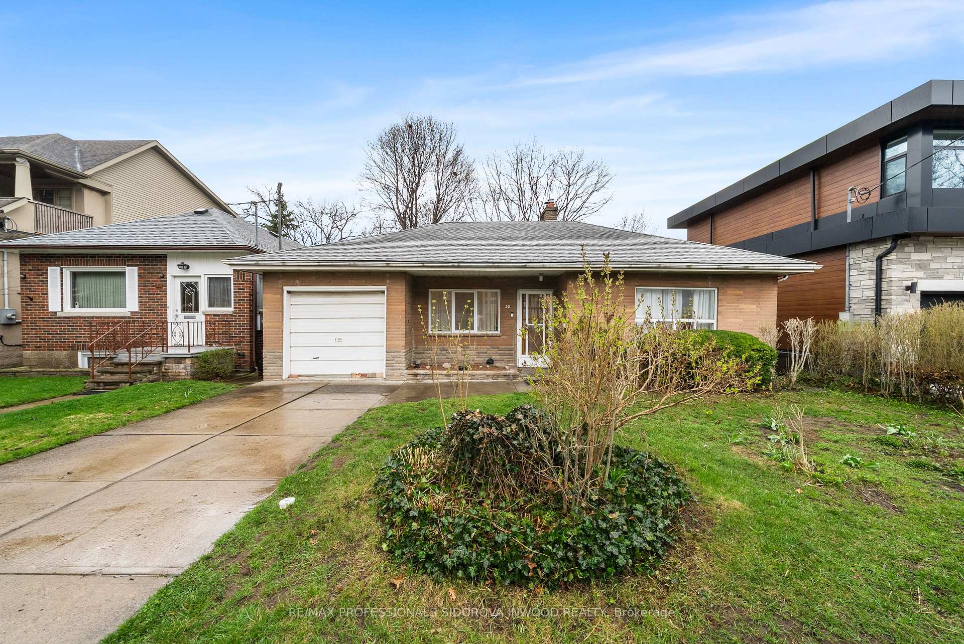 30 Rambert Crescent 