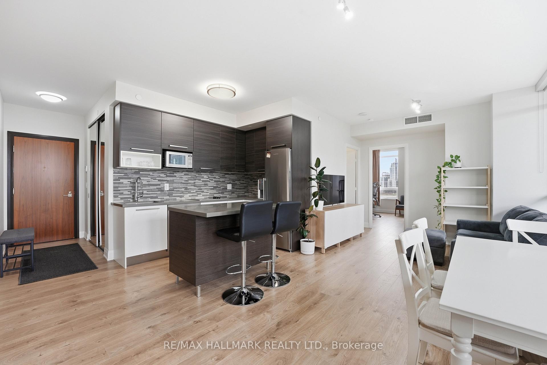 36 Park Lawn Road  #710