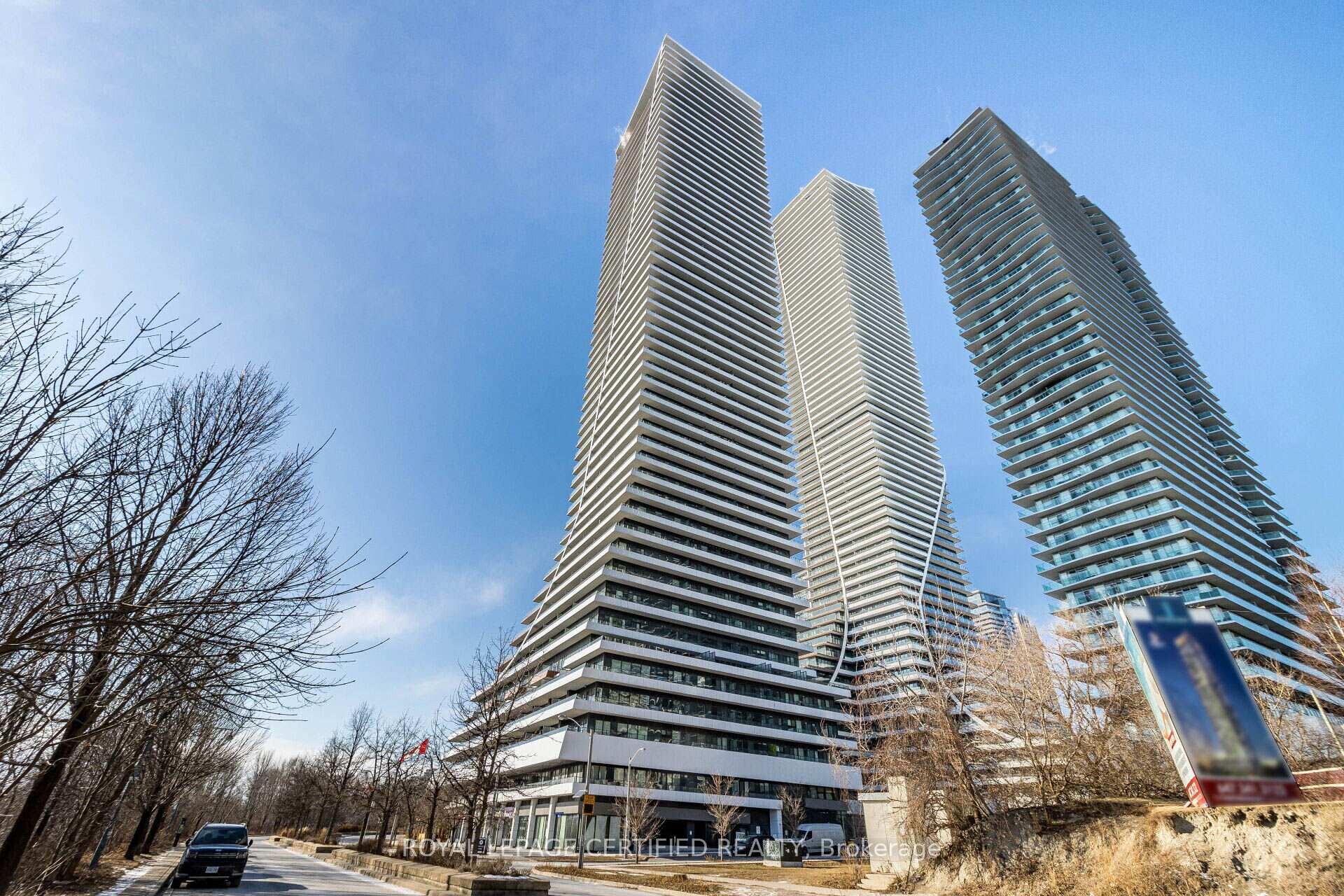 20 Shore Breeze Drive  #4701