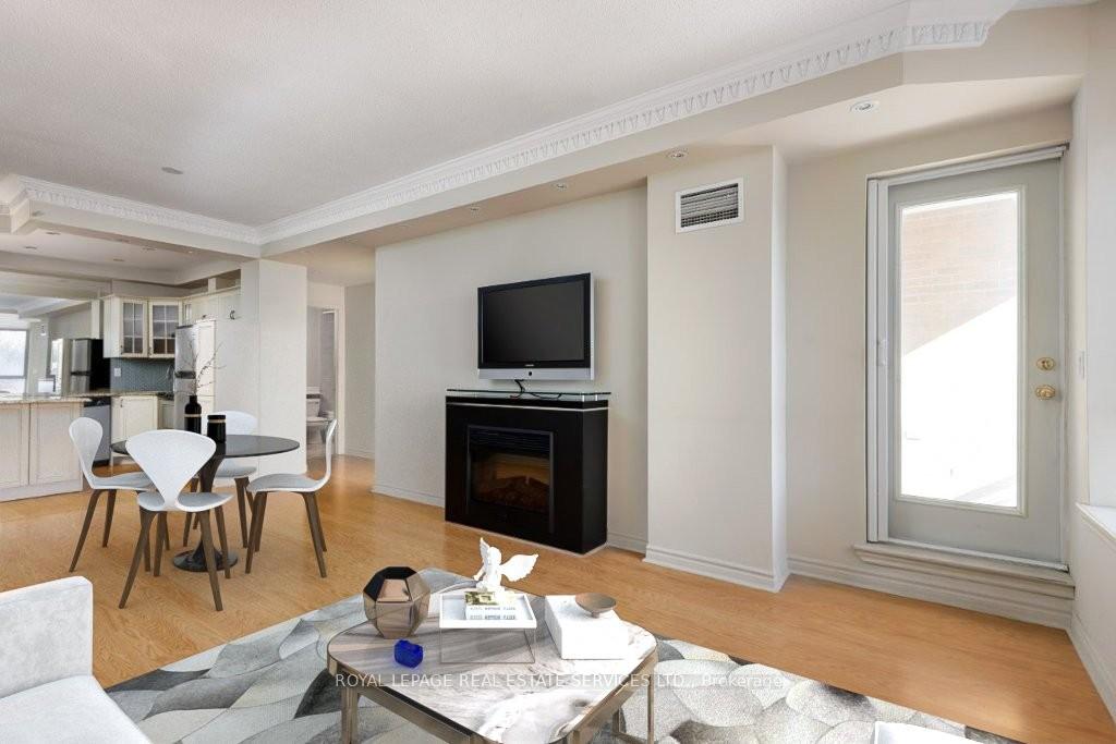 935 Royal York Road  #305