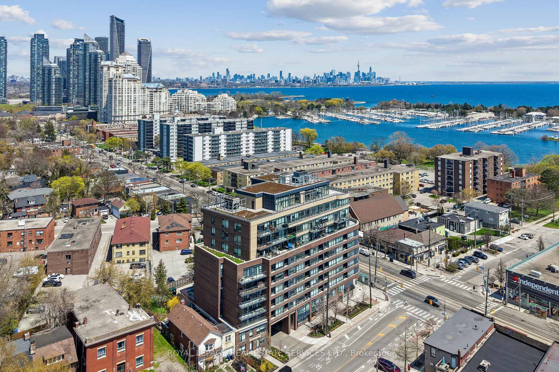 11 Superior Avenue  #906