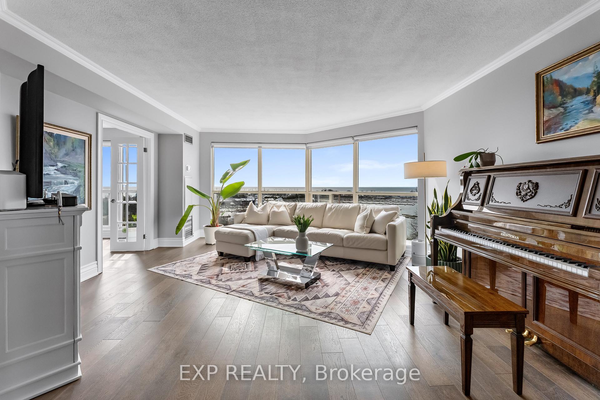 2261 Lake Shore Boulevard W #918