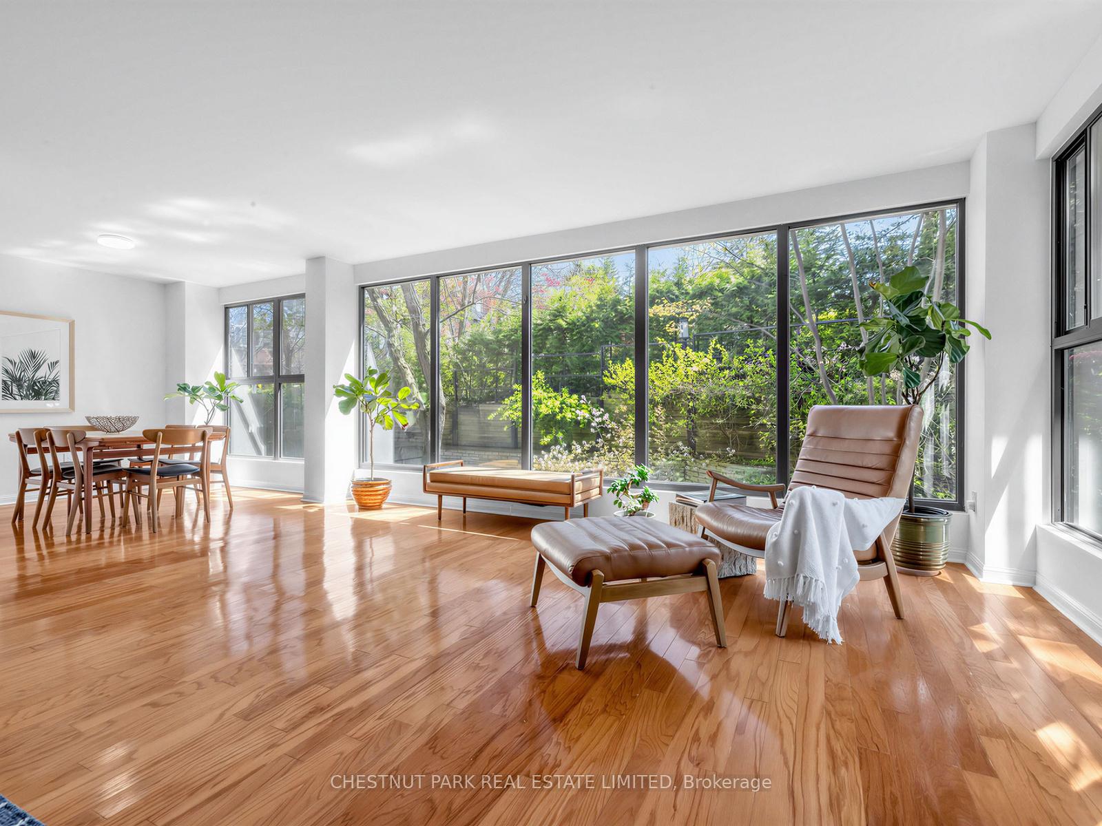 2545 Bloor Street W #202