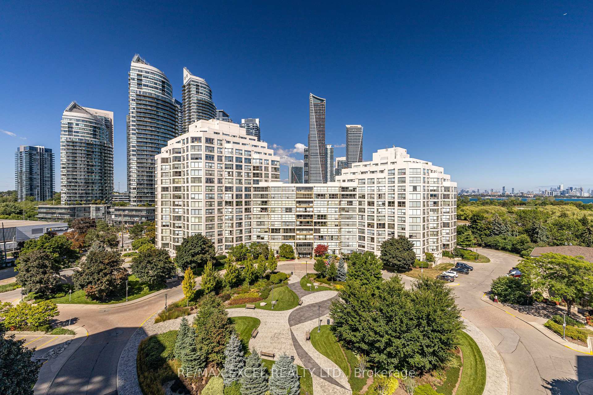 2269 Lake Shore Boulevard W #2105
