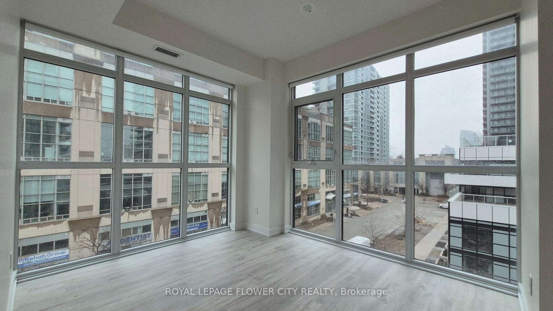 251 Manitoba Street  #432