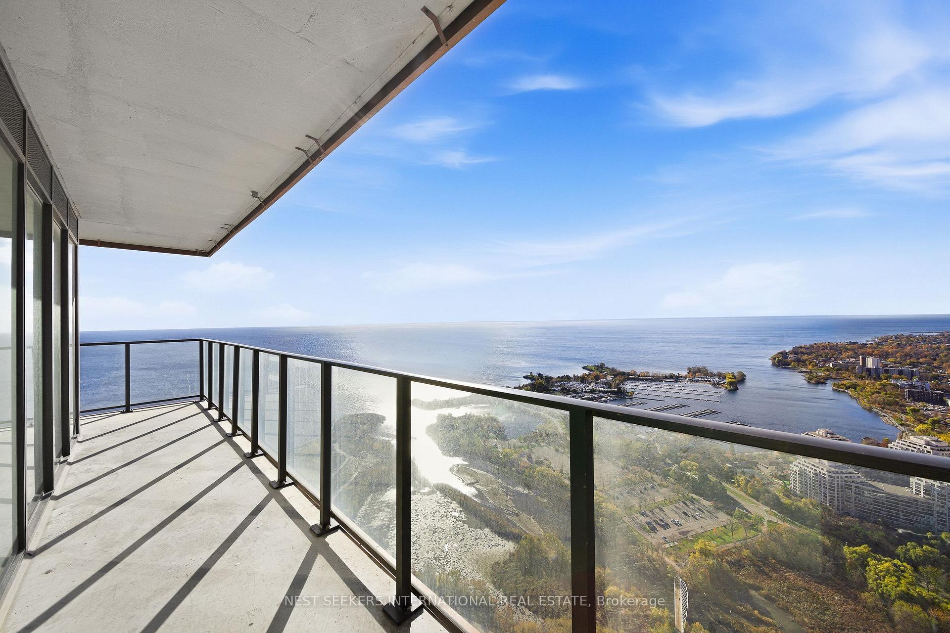 30 Shore Breeze Drive  #5407