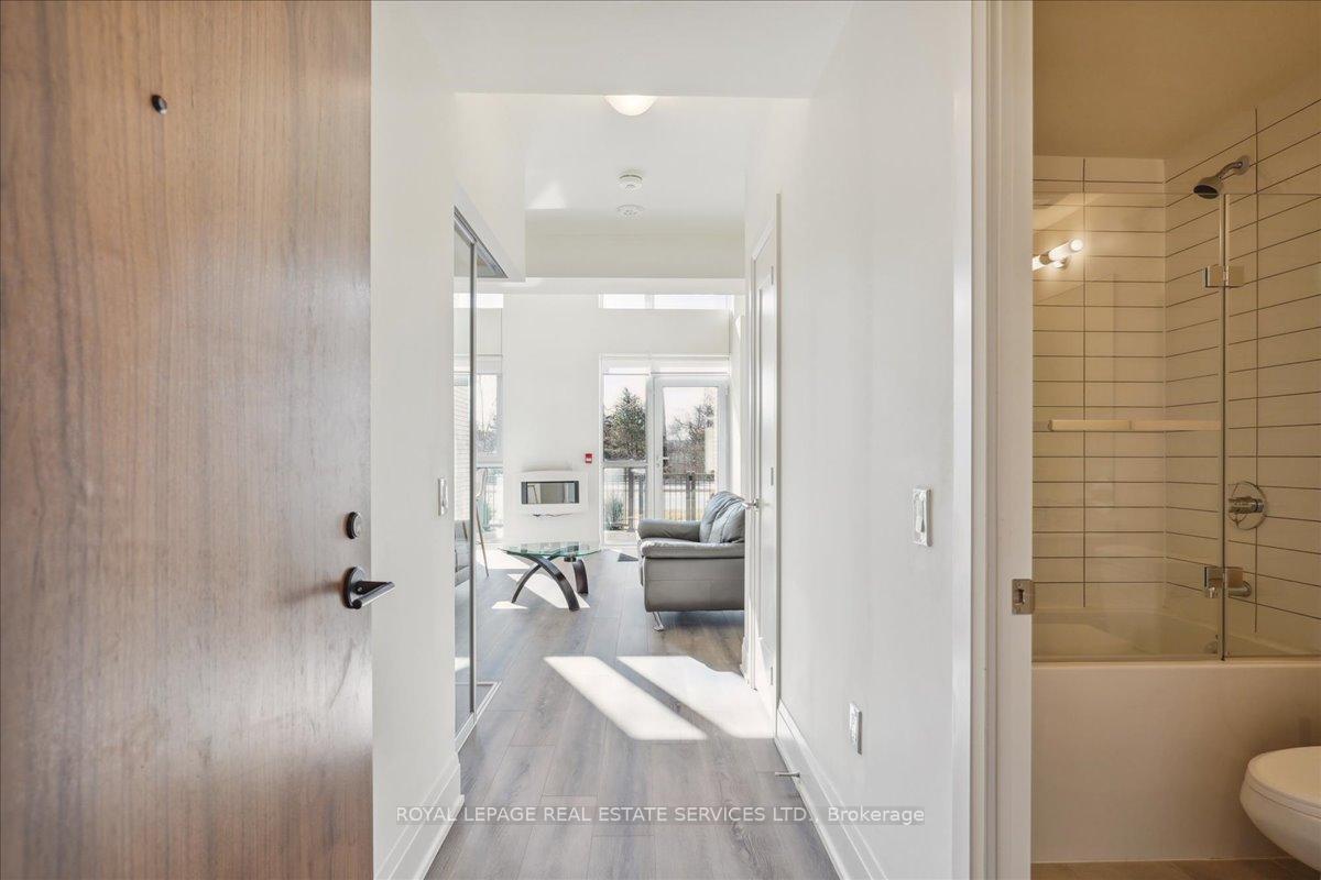 509 Dundas Street W #103
