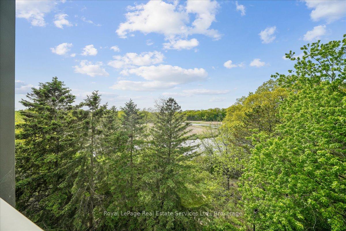 2511 Lakeshore Road W #405