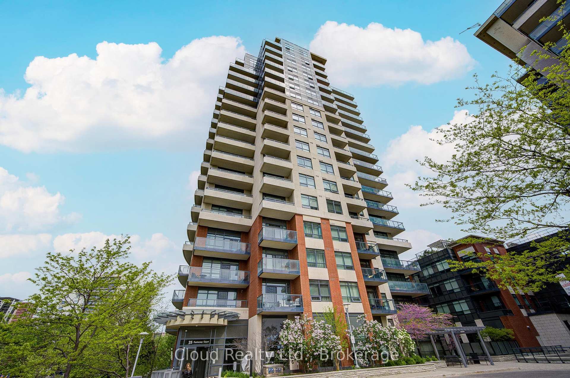 25 Fontenay Court  #1304