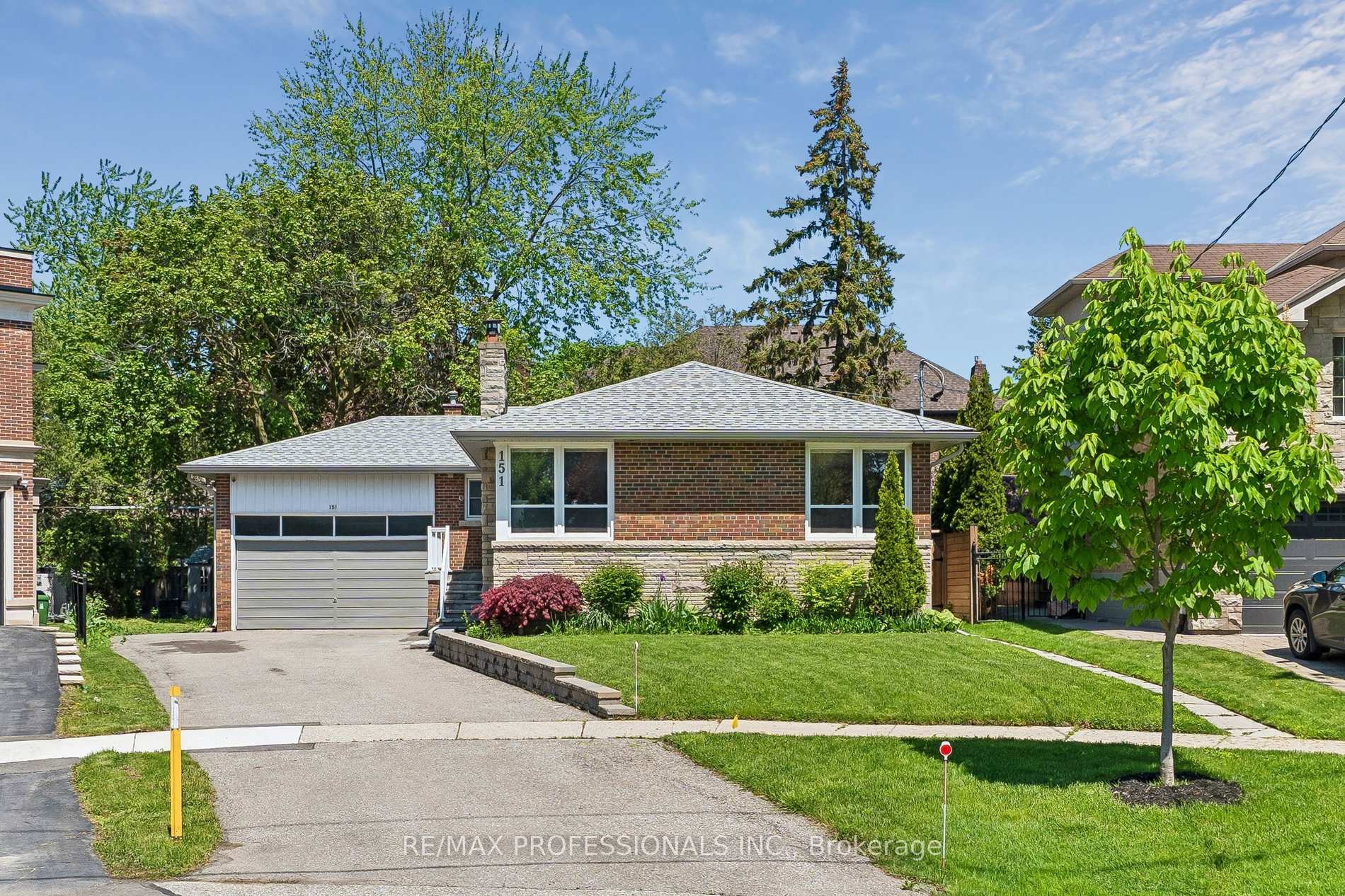 151 Perry Crescent 