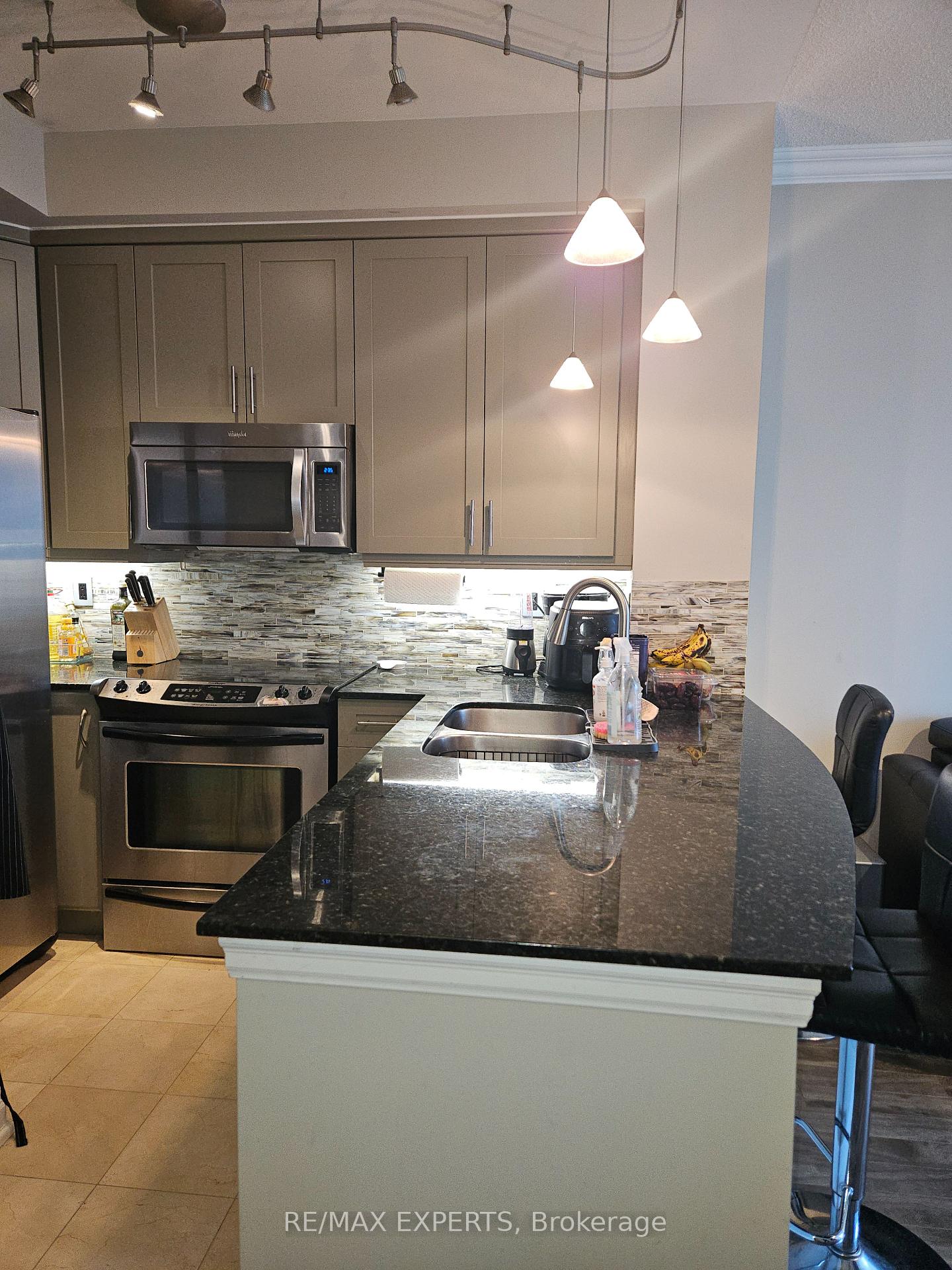 2083 Lakeshore Boulevard W #1509