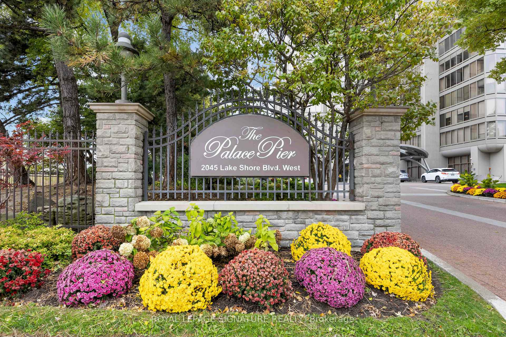 2045 Lake Shore Boulevard W #2904