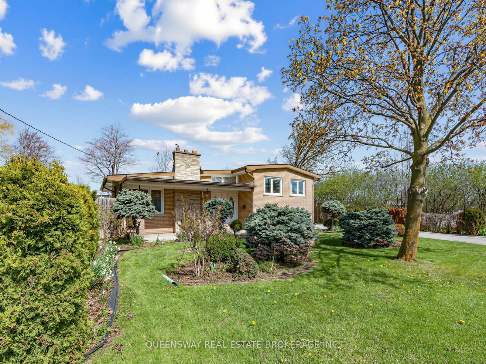 517 Pinegrove Road 