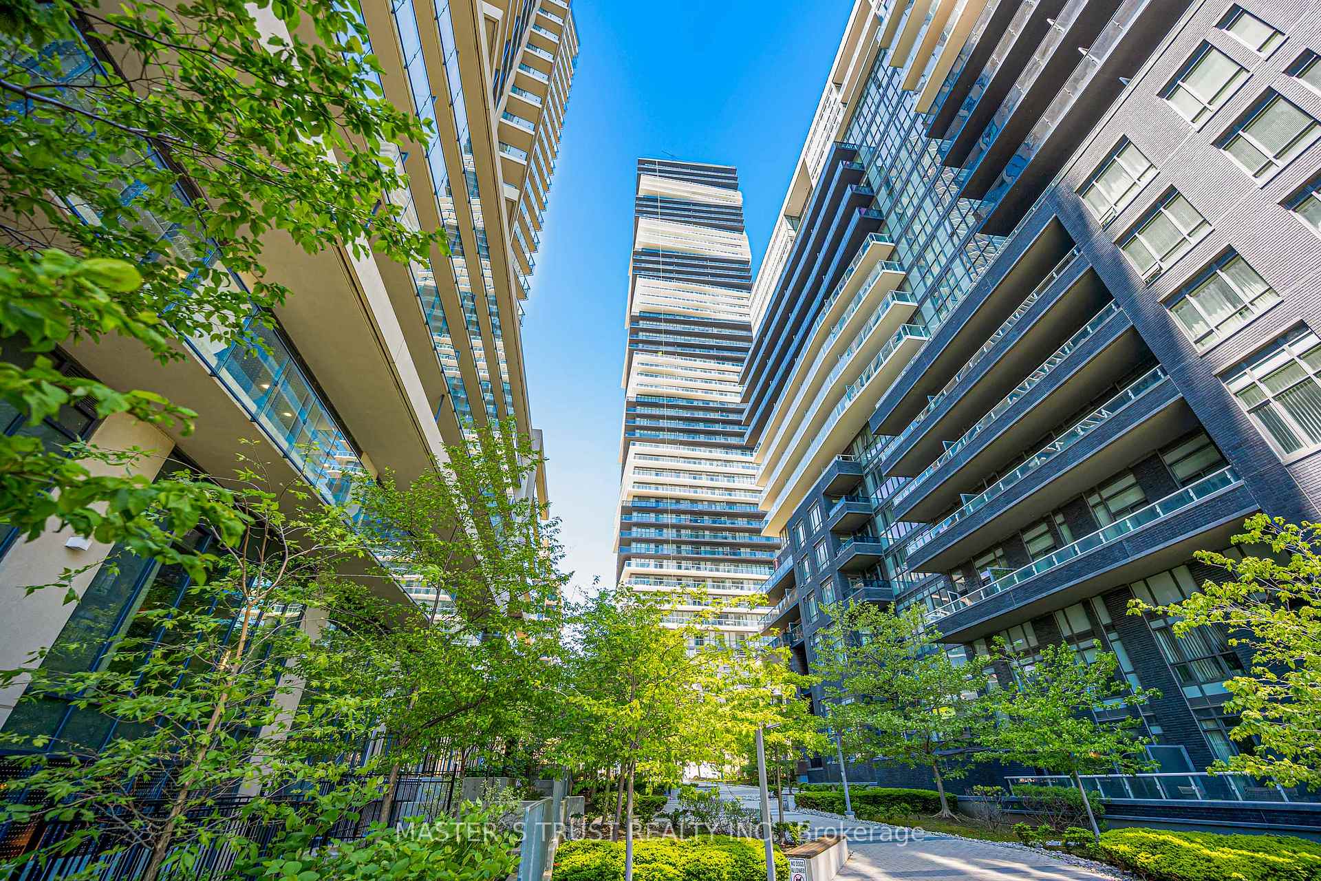 56 Annie Craig Drive  #1109