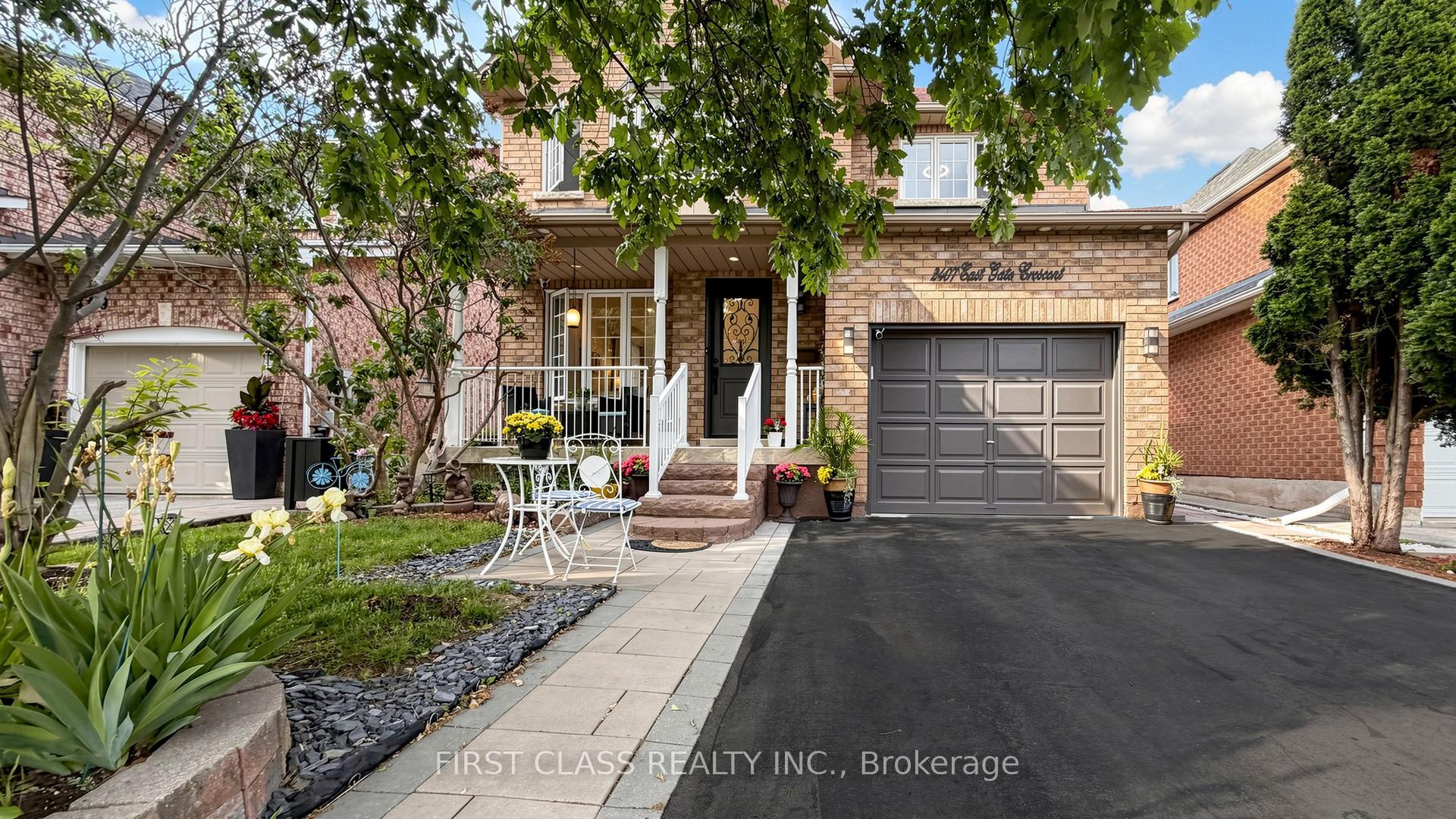2407 East Gate Crescent 