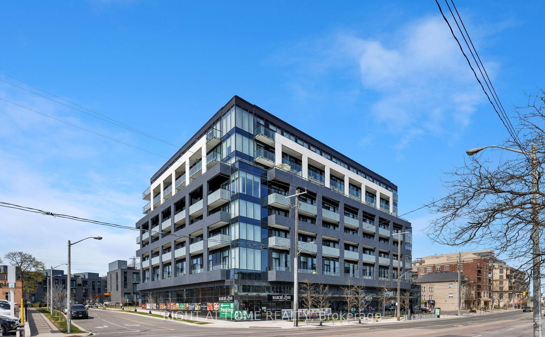 4208 Dundas Street W #611