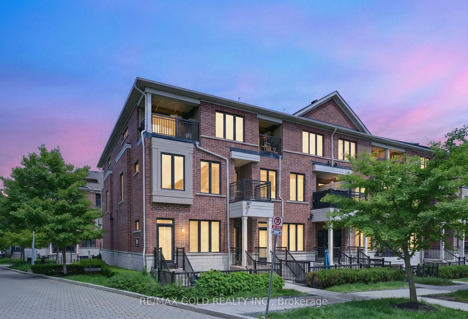 30 Carnation Avenue  #92
