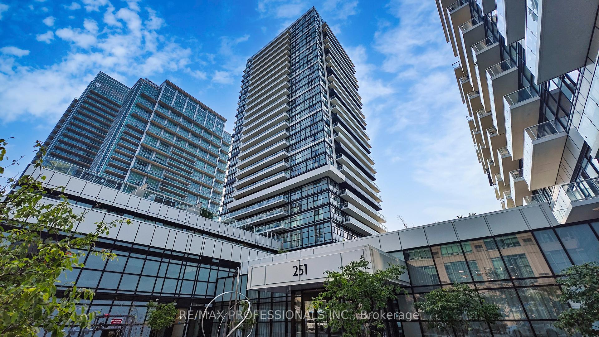251 Manitoba Street  #504