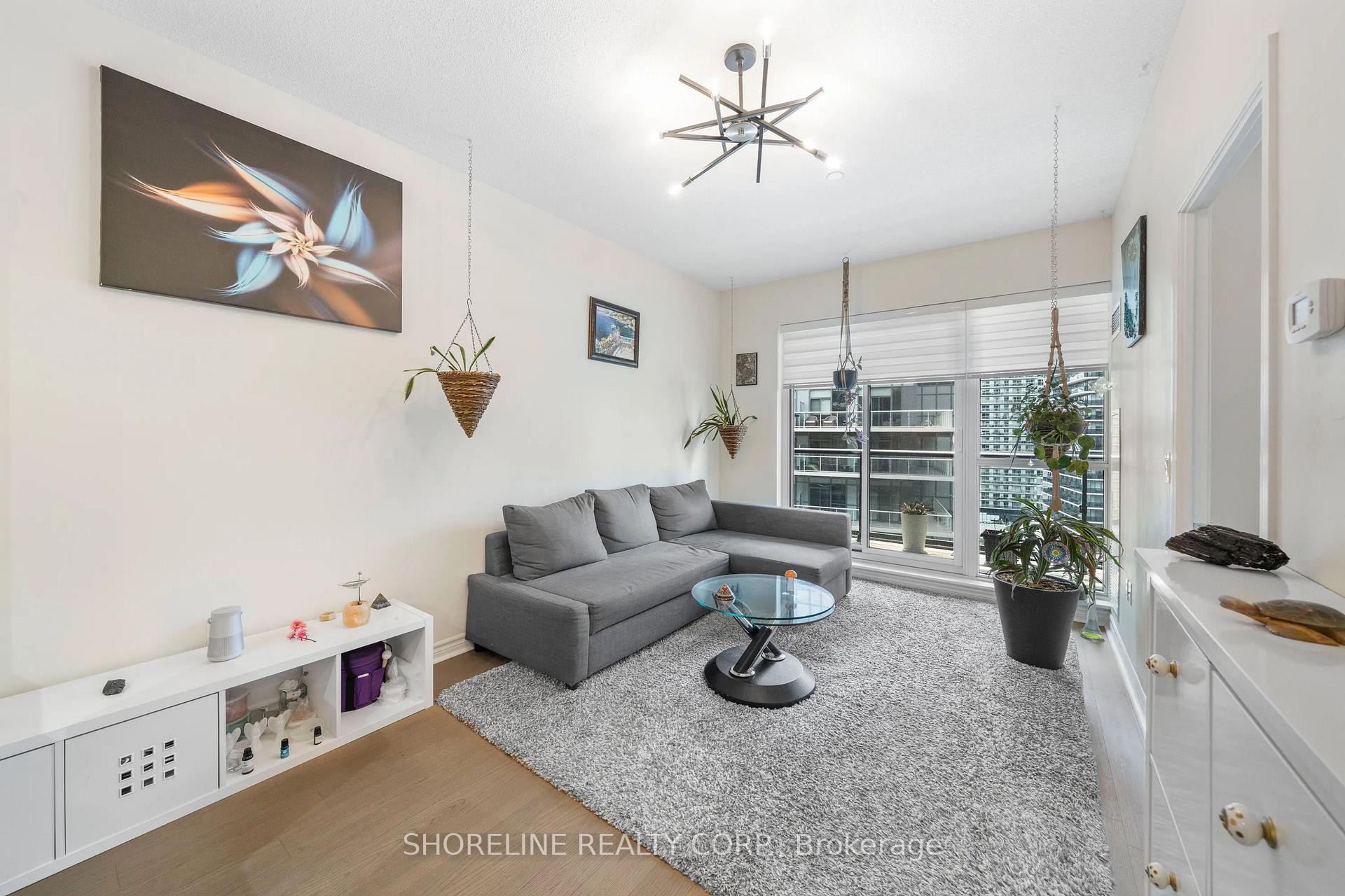 39 Annie Craig Drive  #1502