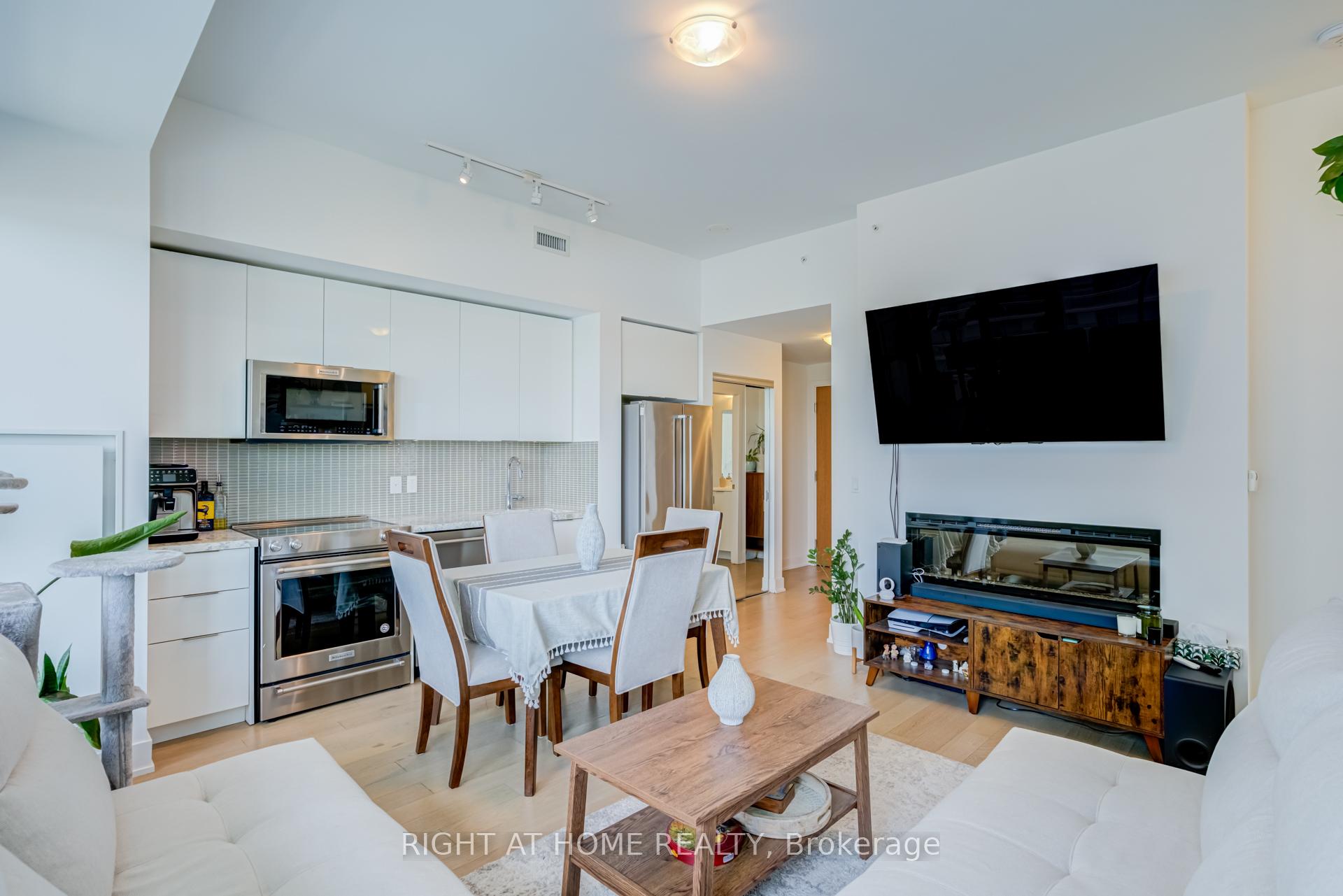 30 Shore Breeze Drive  #1413