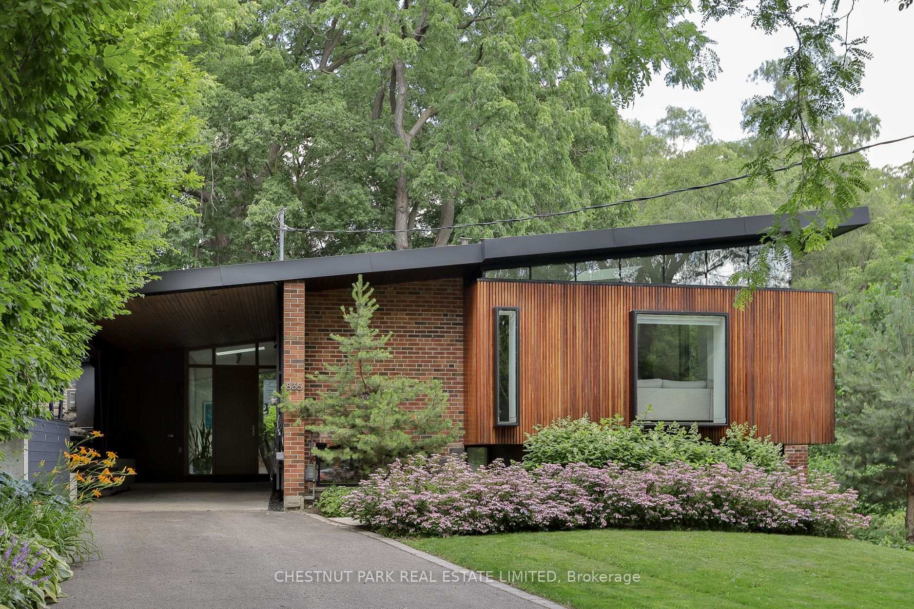 835 Royal York Road 