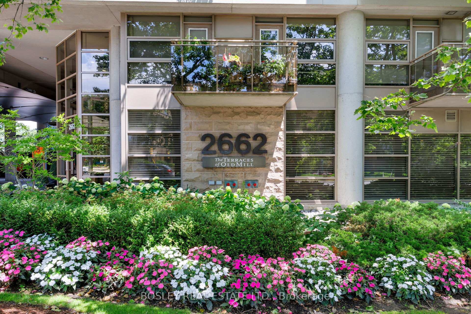 2662 Bloor Street W #1109