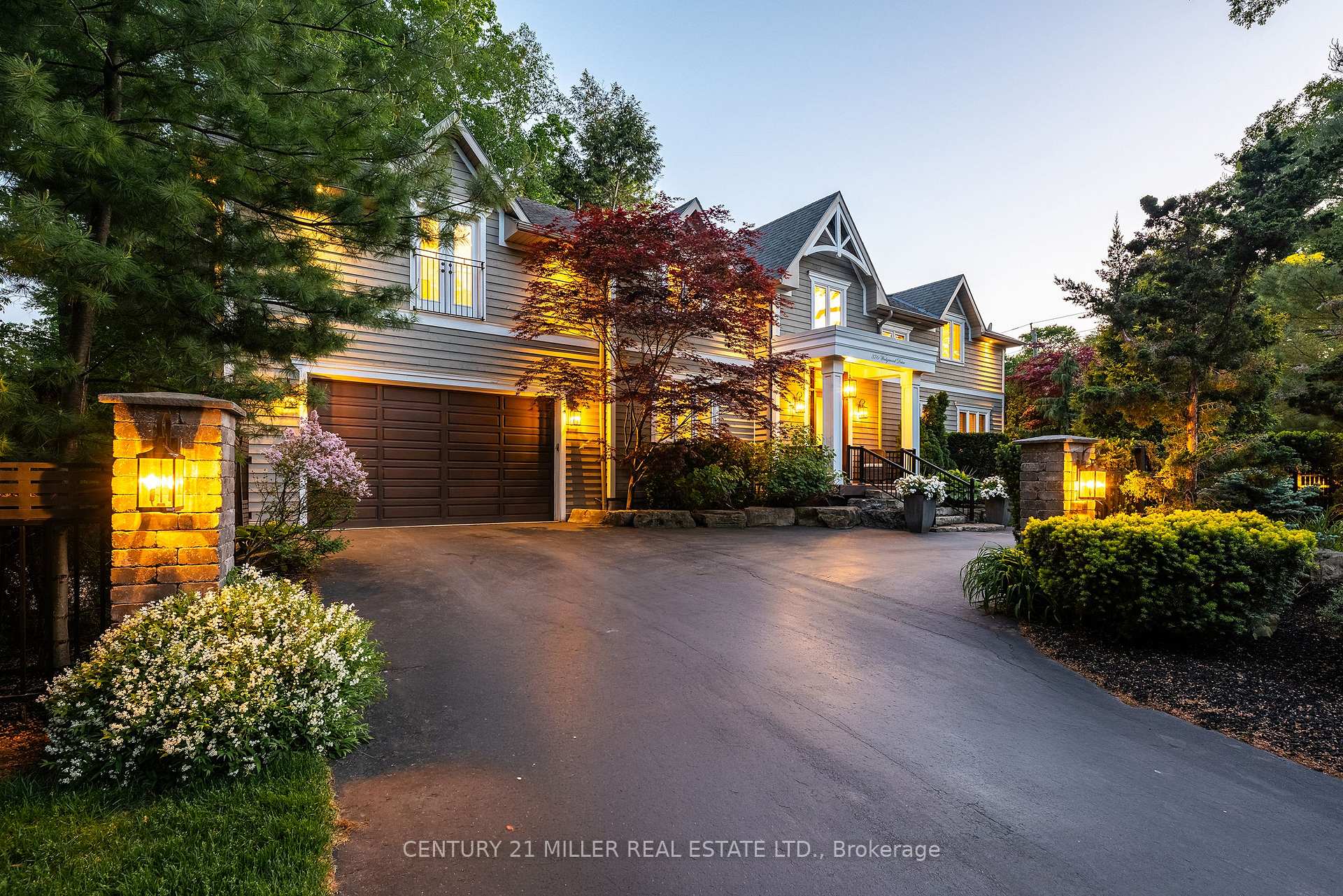 376 Wedgewood Drive 