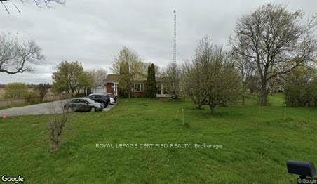 211 Burnhamthorpe Road W