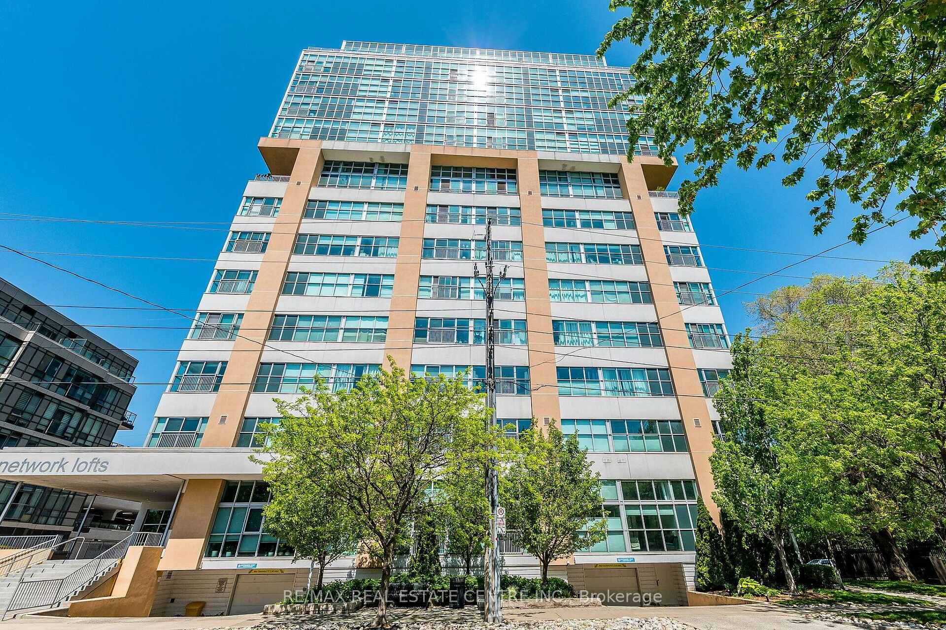 2 Fieldway Road  #406