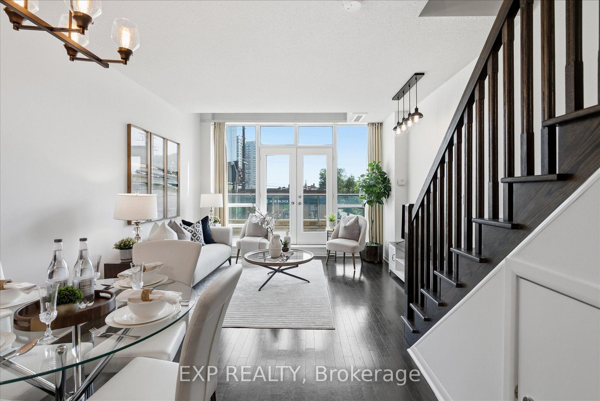3391 Bloor Street W #221
