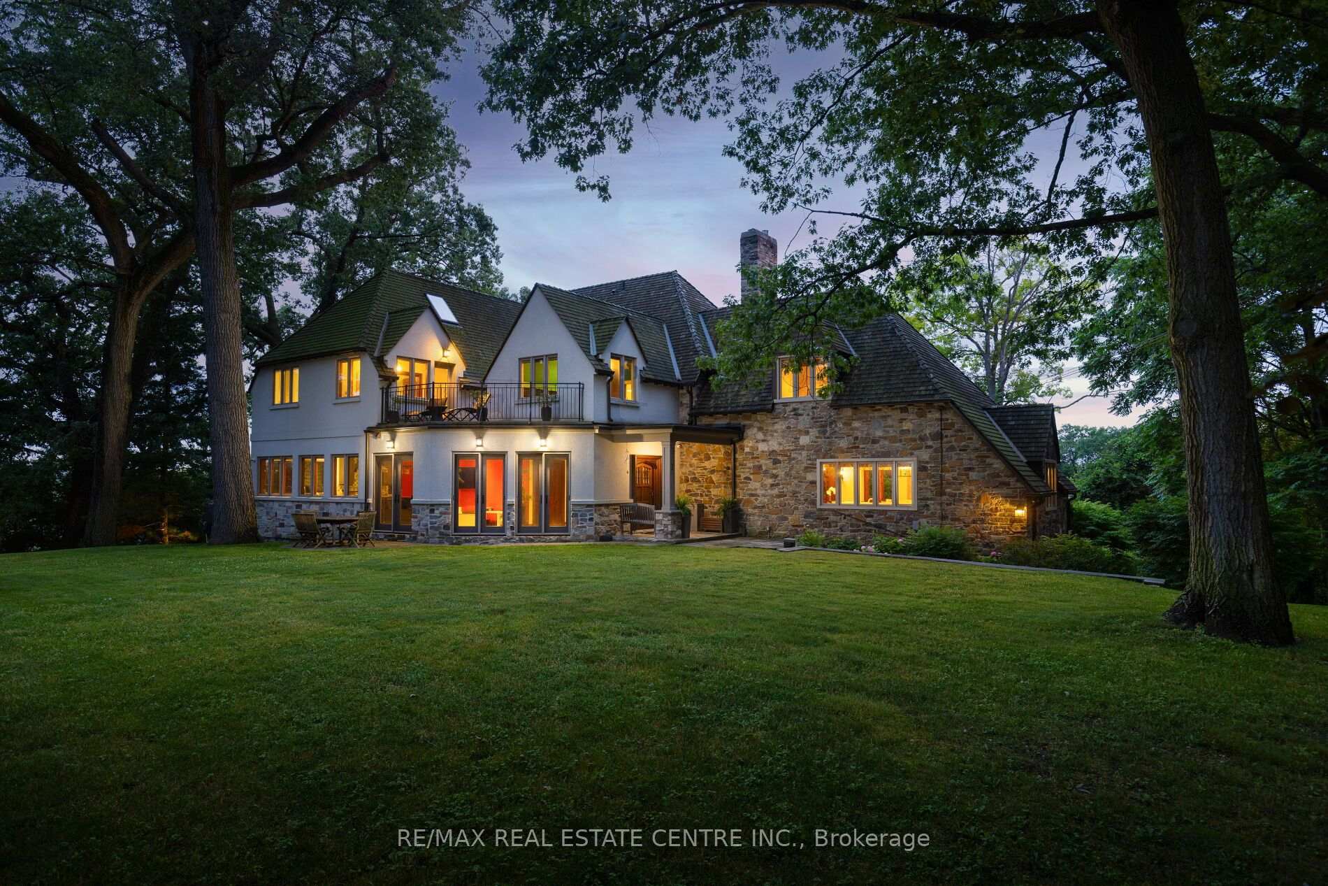 7 Riverside Trail 